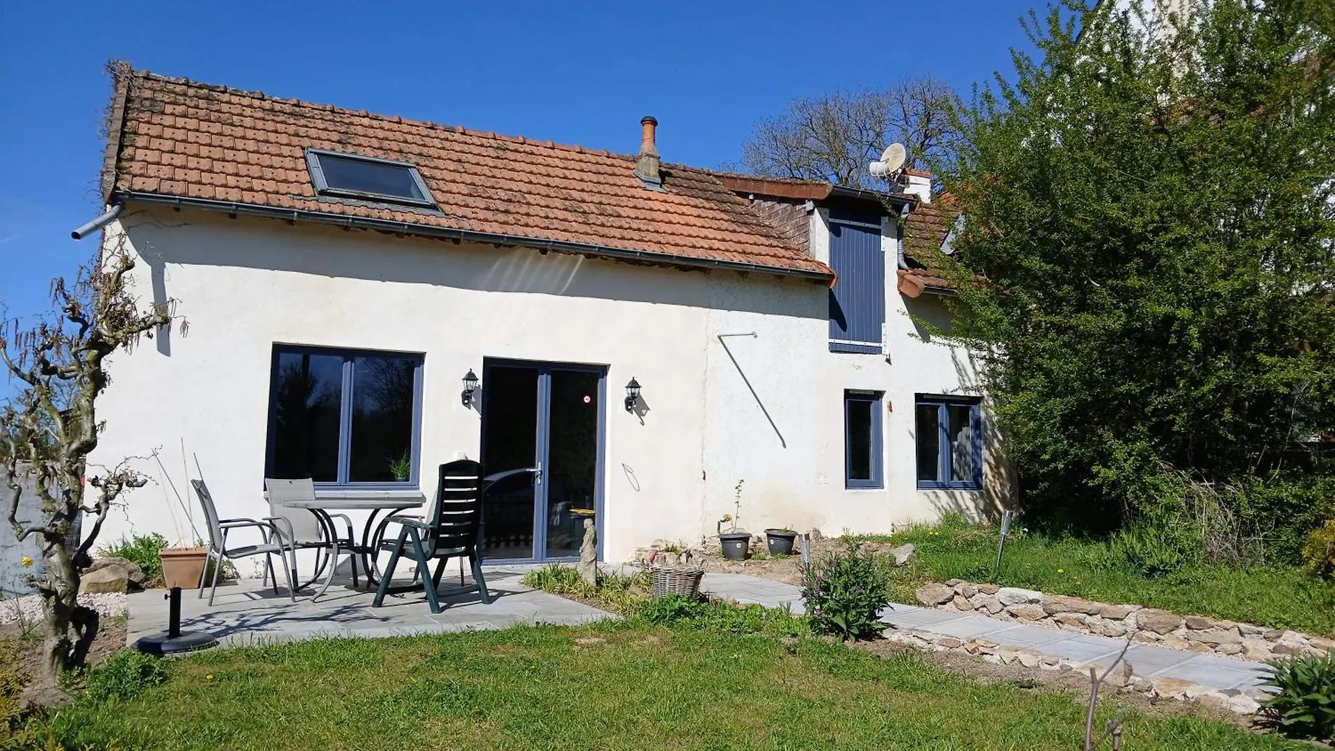 Holiday home Gite Happy Sun Flower Virlet
